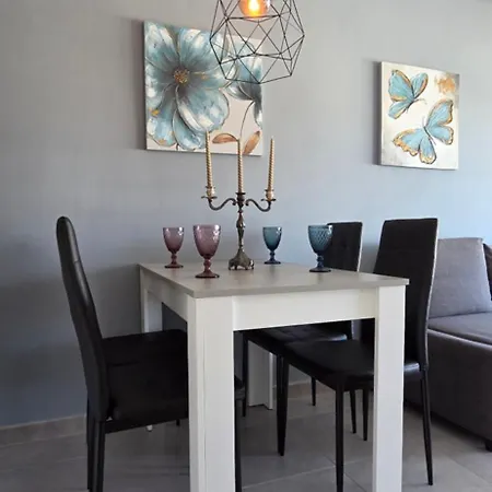 Torres Del Sol-la Perla- Beachfront & Ocean View Apartment